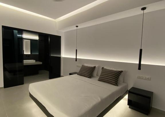 Naxos Town Apartment | Top-Rated Evenos Suites with Complimentary Breakfast