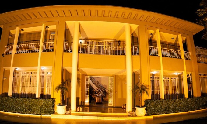 Alto de Pinheiros House | Event Management at Praca Panamericana Pinheiros Hotel