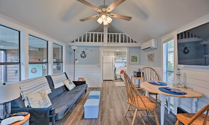 Everglades City Cabin | Cozy Everglades City Cabin with Dock and Heated Pool