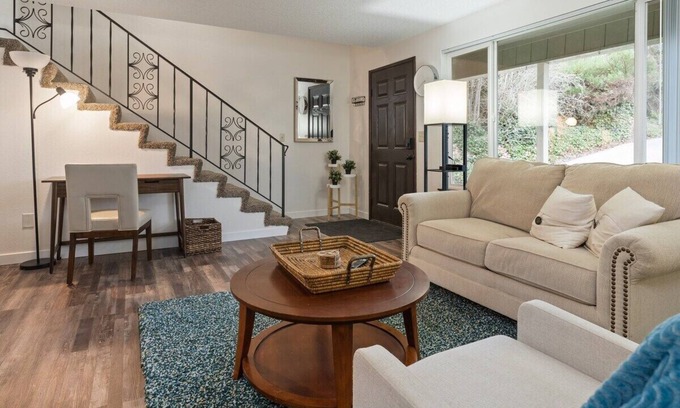 Olympia Apartment | Cozy Rural Retreat Near Urban Downtown with Great Amenities