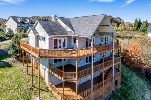 River Ridge House | Child-Friendly Retreat at Everview - Guest Rated 9/10