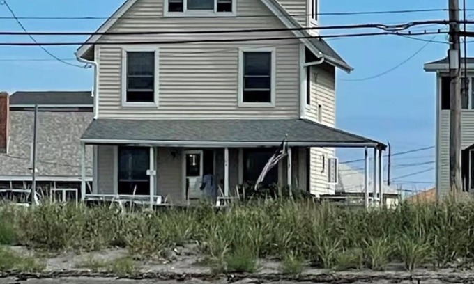 Hull House | Every window has an ocean view
