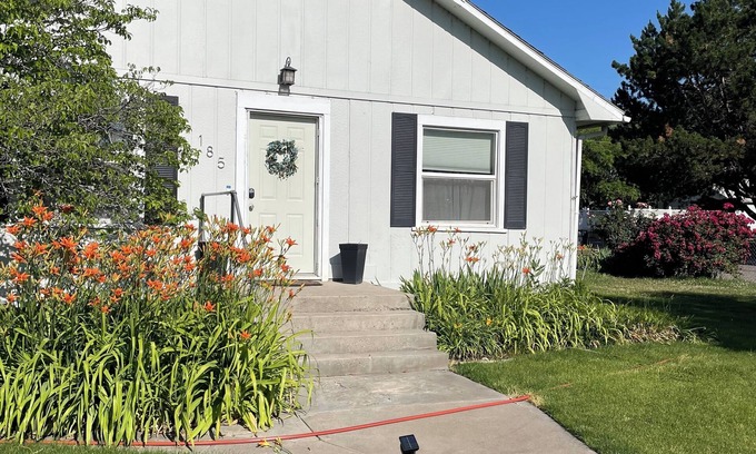 Glenns Ferry House | Everything you need to enjoy a little getaway.