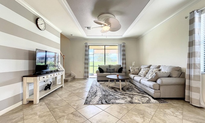 Venice House | Experience Resort Living in Beautiful Venice, FL
