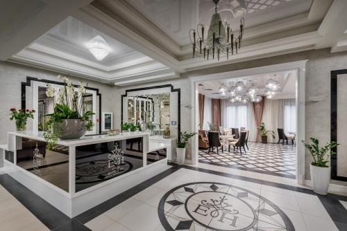 Tlen Hotel | Relax at Evita Hotel & SPA: 4-Star Retreat with Pool