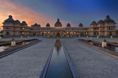 Kamalapur Resort | Discover Evolve Back Hampi: 5-Star Retreat with Pool