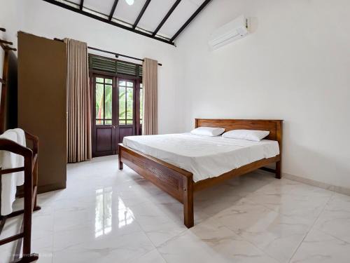 Bope-Poddala Villa | Evolve - Field View