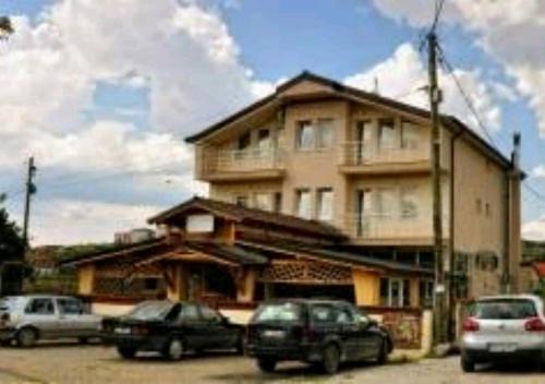 Pristina Bed & Breakfast | Top-Rated Evropa Hotel: Unbeatable Comfort Awaits You