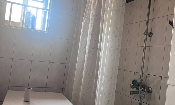 Jinja Apartment | Discover Ewaffe@PACO: Pet-Friendly Retreat with Spa Access