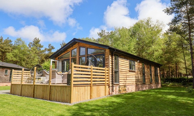 Egton Cottage | Family-Friendly Ewe Crag Beck Lodge with Garden in Whitby