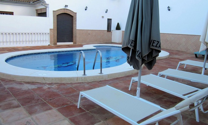 Villanueva de la Concepcion House | Ideal Retreat with Private Pool & Spa, Rated 9.6/10