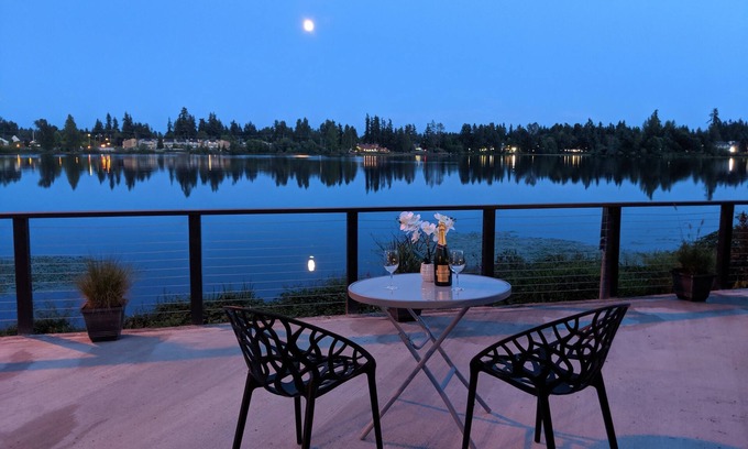 Silver Lake House | Escape to the Lake: Freshly Remodeled Near Seattle