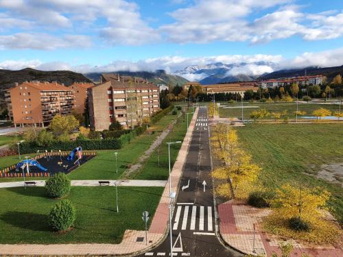 Abena Apartment | Cozy Apartment in the Aragonese Pyrenees - Family Friendly