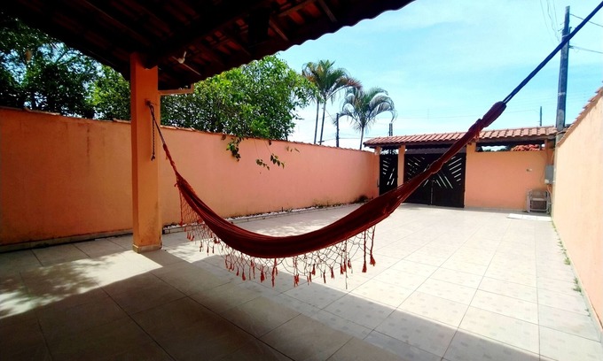Indaia House | Pet-Friendly Getaway: Excelente Casa em Bertioga Awaits