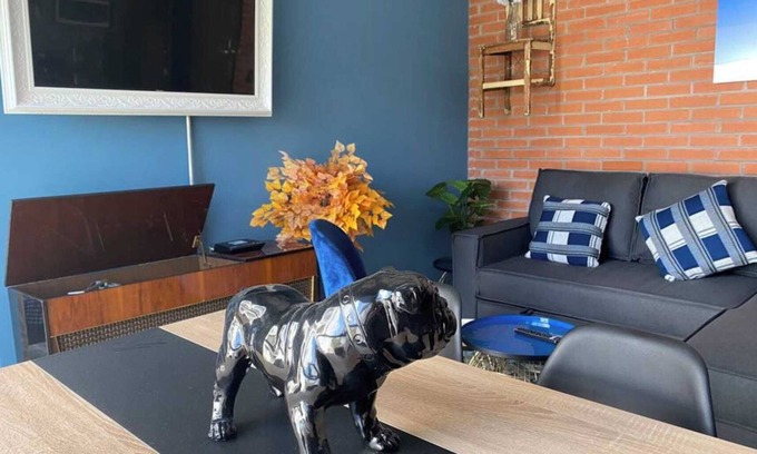 Reforma Apartment | Prime Apartment Just Steps from the Angel with Spa Access