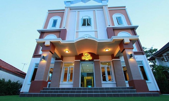 Nai Mueang Hotel | Discover Excella Hotel: Family-Friendly with Great Amenities