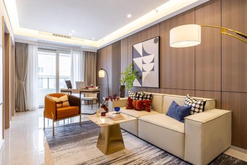 Central Business District Apartment | Family-Friendly Excellence International Apartment Near Convention Center