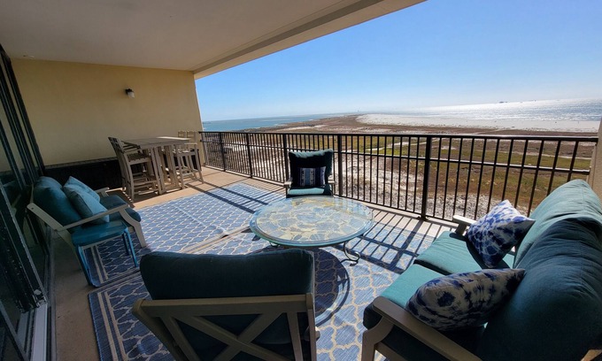 Dauphin Island Condo | Ocean View Retreat: Guest Rated 9.8 with Spa & Pool!