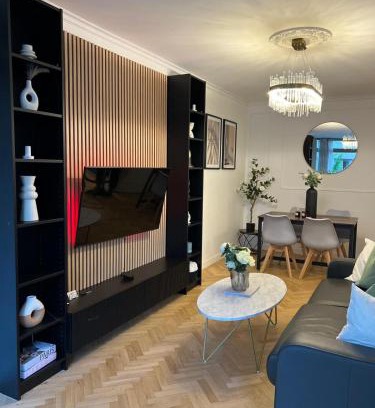Clichy Apartment | Family-Friendly Apartment with Great Guest Ratings