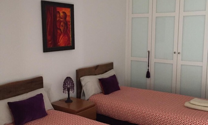 Santa Cruz de Bezana House | Beautiful Chalet with Garden and Family-Friendly Amenities