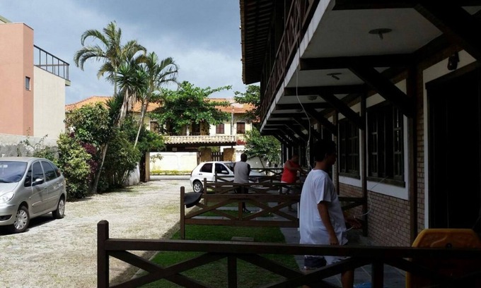 Pero House | Beachside Retreat: 3 Bedrooms with Oceanfront Amenities