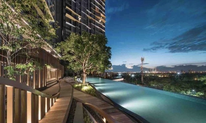 Phahonyothin Apartment | Prime Location with Pool and Family Amenities Await You