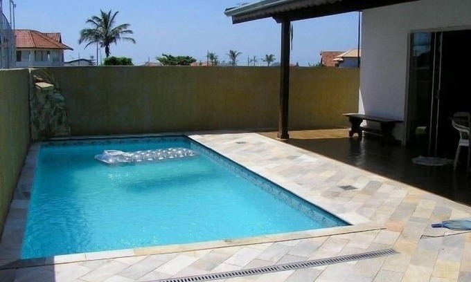 Peruibe House | Prime Location with Pool - House in Central Peruíbe