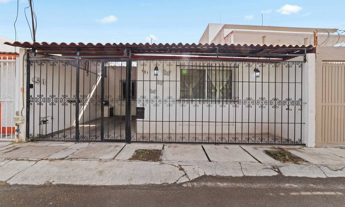zona dos extendida House | Excellent Location, Family-Friendly, 3 Bedrooms | Querétaro