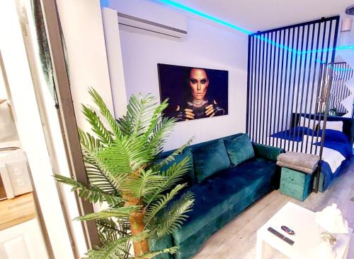 Pitesti Apartment | Family-Friendly Garsoniera Excelsior for Budget Travelers