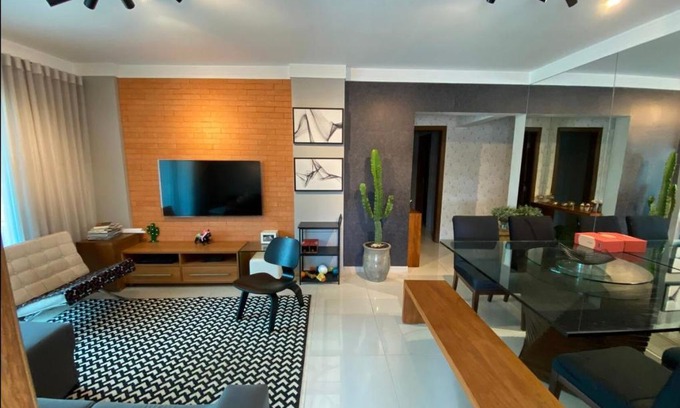 Santa Monica Apartment | Top-Rated 3-Bedroom Apartment with Family and Pet Amenities