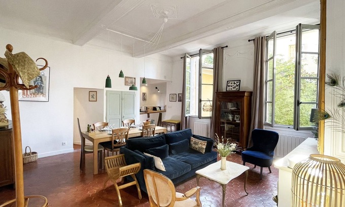 Mazarin Quarter Apartment | Exceptional 2-bedroom apartment in the Mazarin district