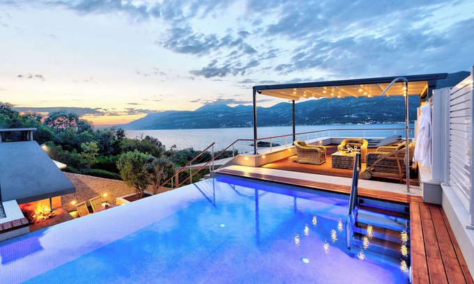 Cove Tri Zala (Zrnovo) Villa | Exceptional 3-bedroom Villa with Private Pool in delightful Korčula island