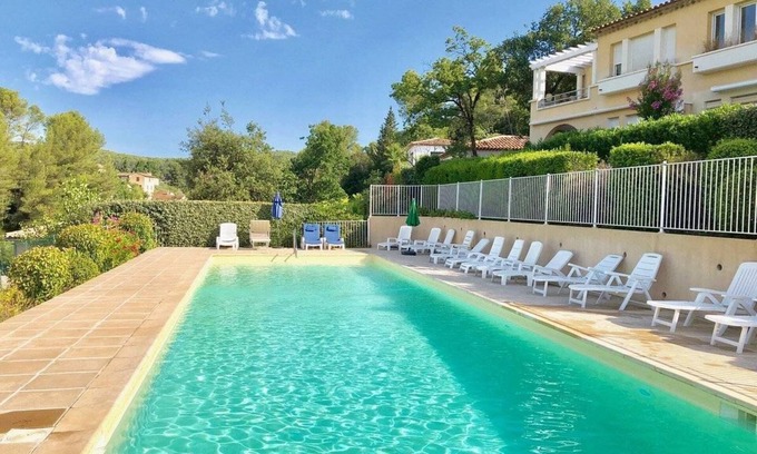 Lorgues Apartment | Prime Apartment Steps from Lorgues Center with Pool & Lake Views