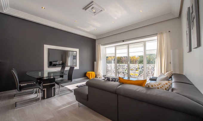 Sainte-Maxime City Centre Apartment | Discover a Delightful Duplex with Ocean Views in St Tropez