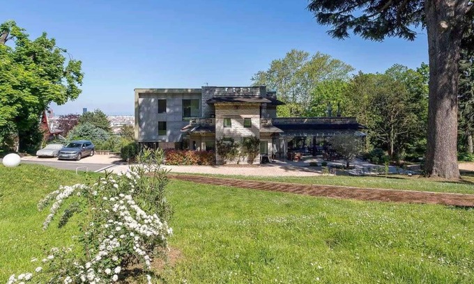 Lyon City Centre House | Exceptional villa La Fontanières - Pool - 10per