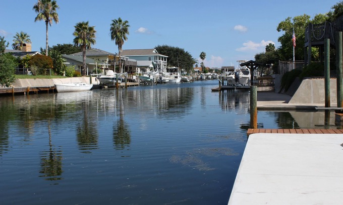 Palm Harbor House | Beautiful Rockport Vacation Home with Private Pool & Breakfast