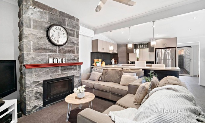 Ballarat East House | Renovated Miners Cottage: Guest Rated 9.8 & Family Friendly