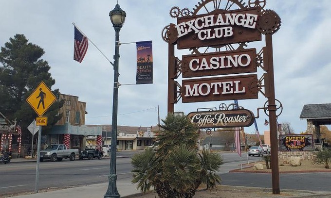 Beatty Hotel | Discover the Exchange Club Motel: Family & Pet Friendly Stay