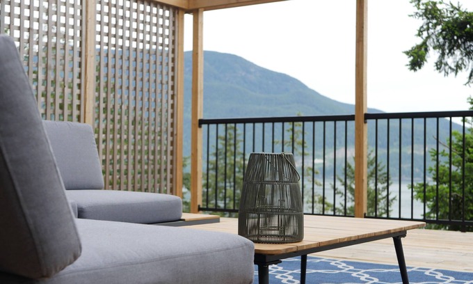 Bowen Island Apartment | Exclusive 2-Bdrm Suite with Ocean & Mountain Views