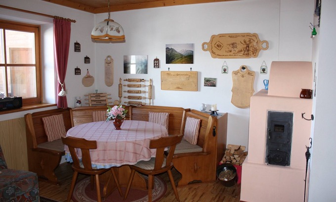 Hochkrimml Apartment | Inviting 2-Room Ski Apartment with Pool & Underground Parking