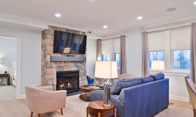Wyoming Apartment | Exclusive 2BR Suite in Picturesque Woodlands