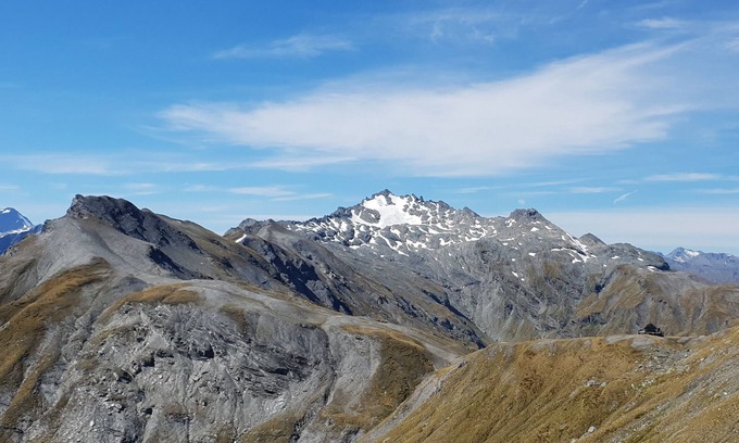 Wanaka Ski Chalet | Exclusive Alpine Chalet with Restaurant & Breakfast Included