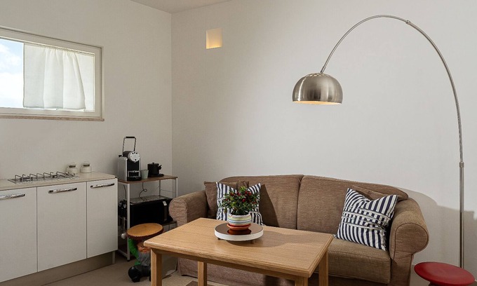Marina Grande Apartment | Exquisite Apartment in Capri's Piazzetta with Breakfast