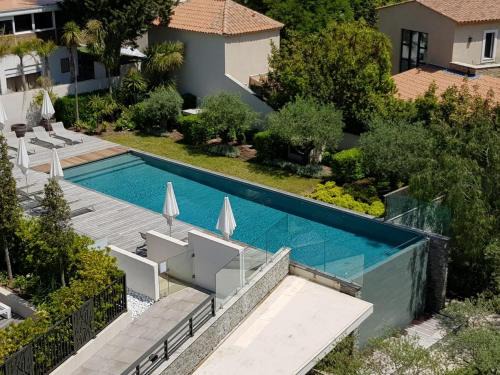 Saint-Tropez City Centre Apartment | Exclusive Apartment with Private Pool in Saint-Tropez