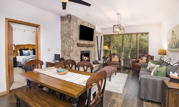 Edwards Condo | Prime Arrowhead Village Condo Near Ski Lift with Hot Tub