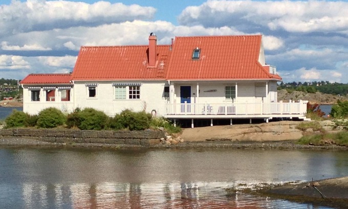 Sandefjord House | Exclusive Private Island Retreat with Oceanfront Views