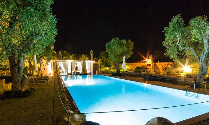 Carpignano Salentino Villa | Exclusive masseria in Apulia with pool, jacuzzi, pajare, trulli m595