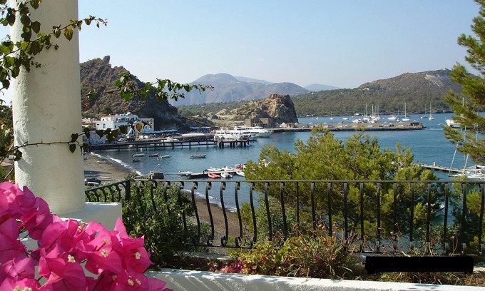 Vulcano Porto Villa | Exclusive Levante villa with direct beach access