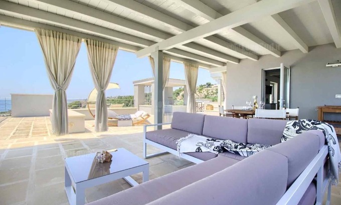 Torre Vado House | Beach View Villa Controvento: Unmatched Guest Experience