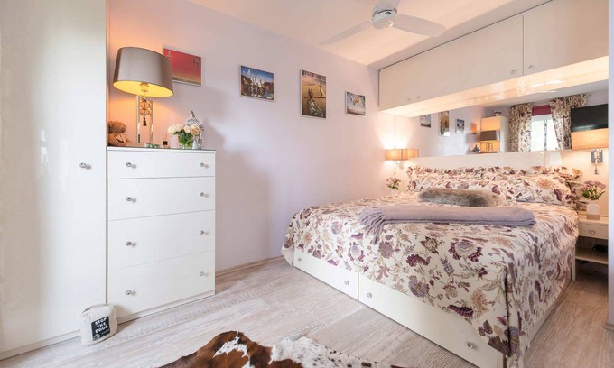 Hartha Apartment | Charming Studio for Two Near Dresden's Historic Castles